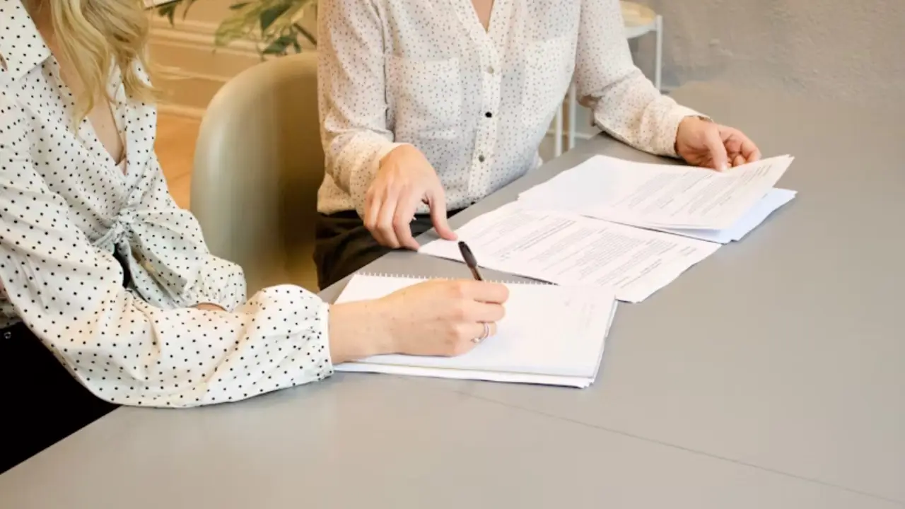 choosing life insurance beneficiary - family financial security illustration